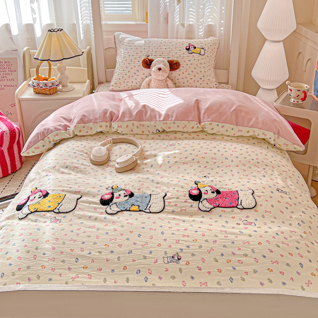 91家纺网 家纺一手货源 找家纺 富米莱（原臻工厂） 2026新款仿棉小清新夹棉毛巾绣四季通用学生薄款床垫床褥三件套一跑量款 奶味狗狗