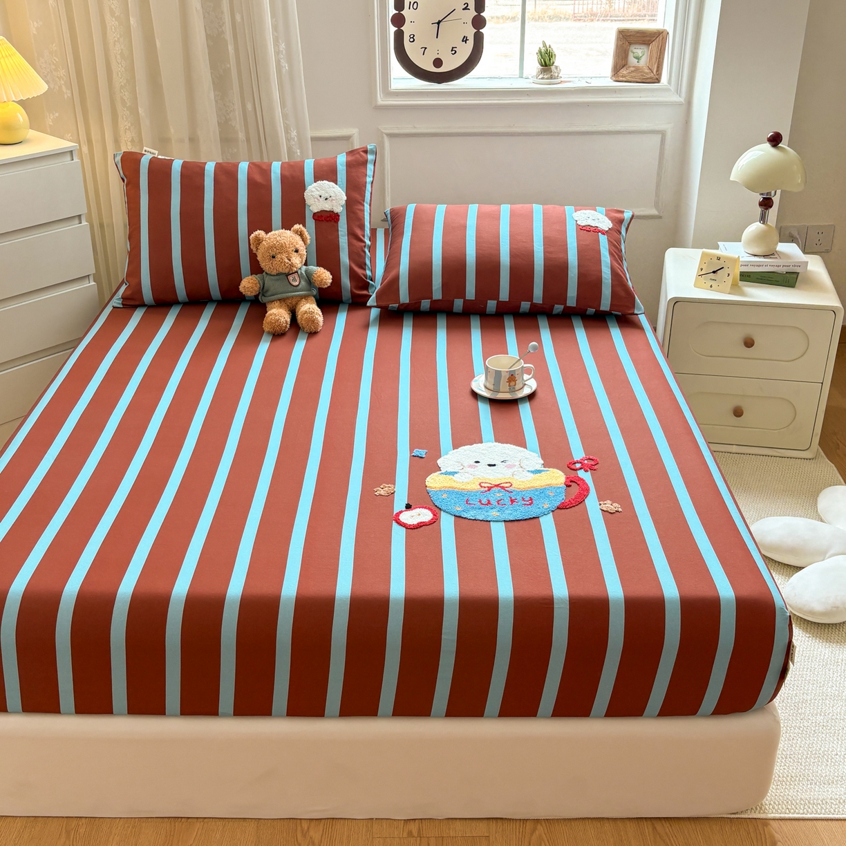 91家纺网 家纺一手货源 找家纺 居眠 2026新款全棉磨毛毛巾绣床笠 勒夫-床笠