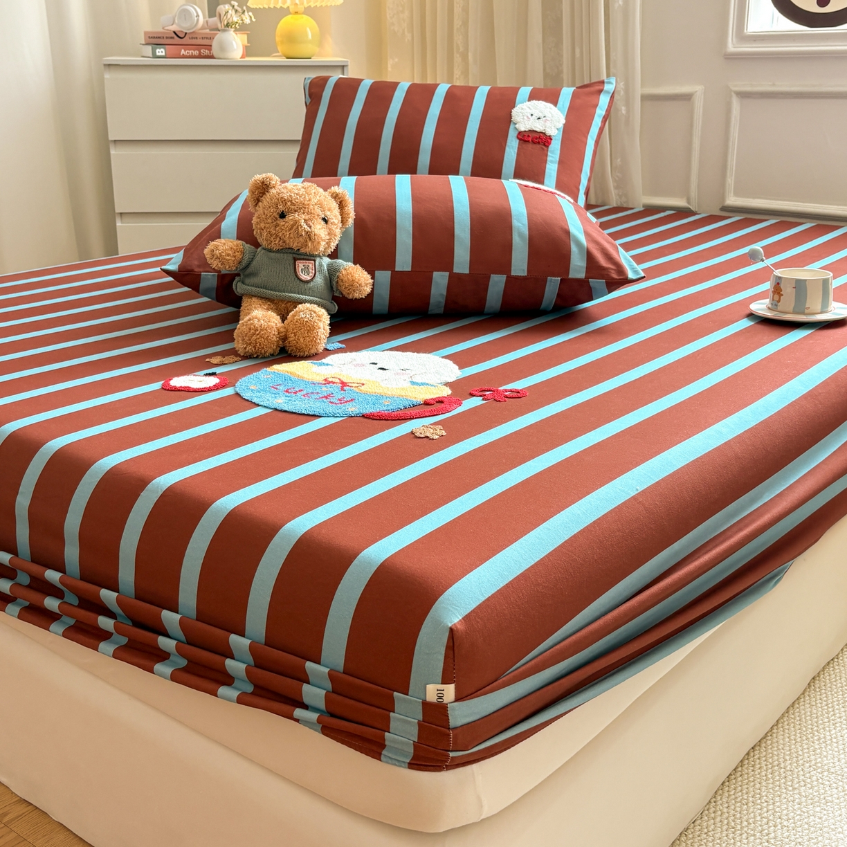 91家纺网 家纺一手货源 找家纺 居眠 2026新款全棉磨毛毛巾绣床笠 勒夫-床笠