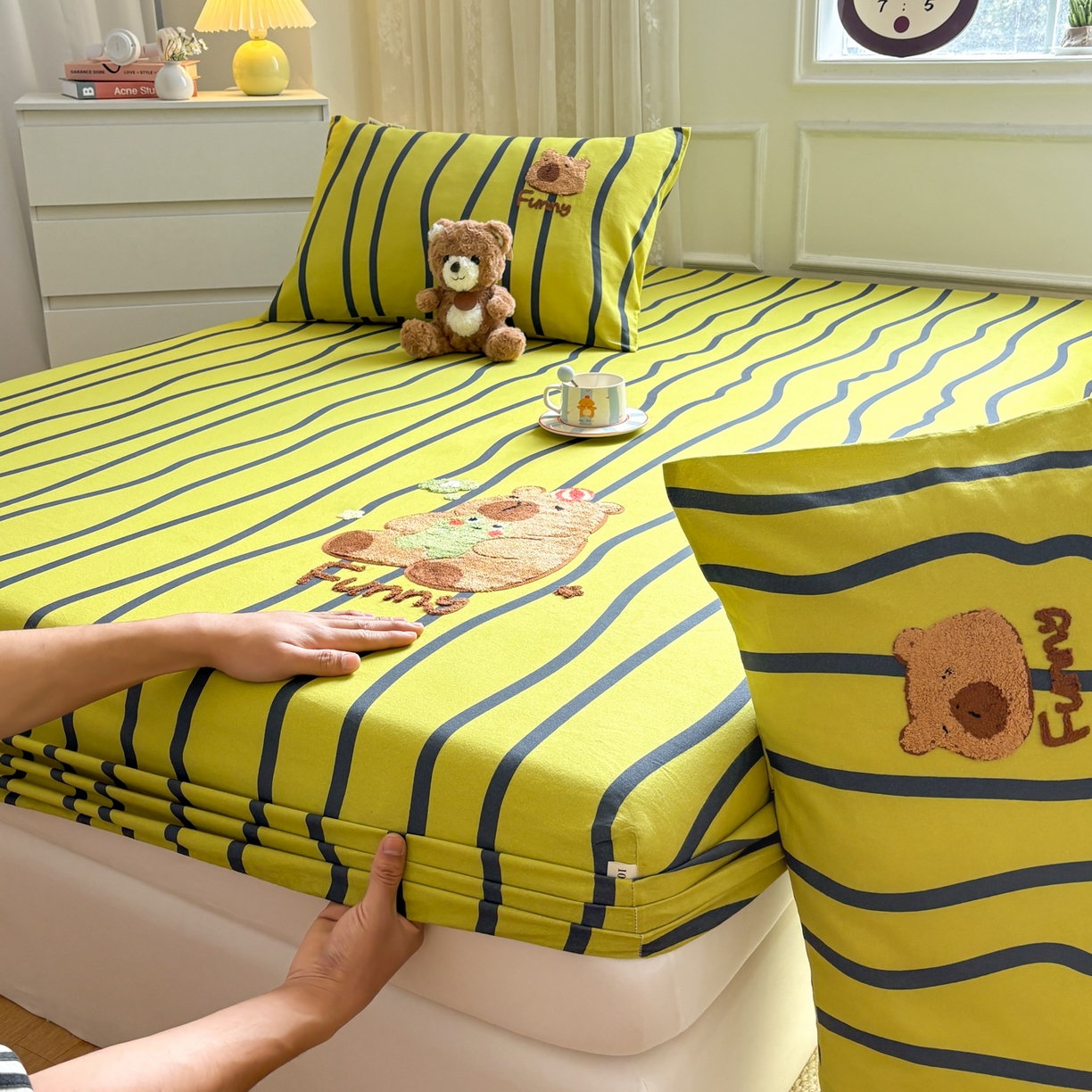 91家纺网 家纺一手货源 找家纺 居眠 2026新款全棉磨毛毛巾绣床笠 时语集-床笠