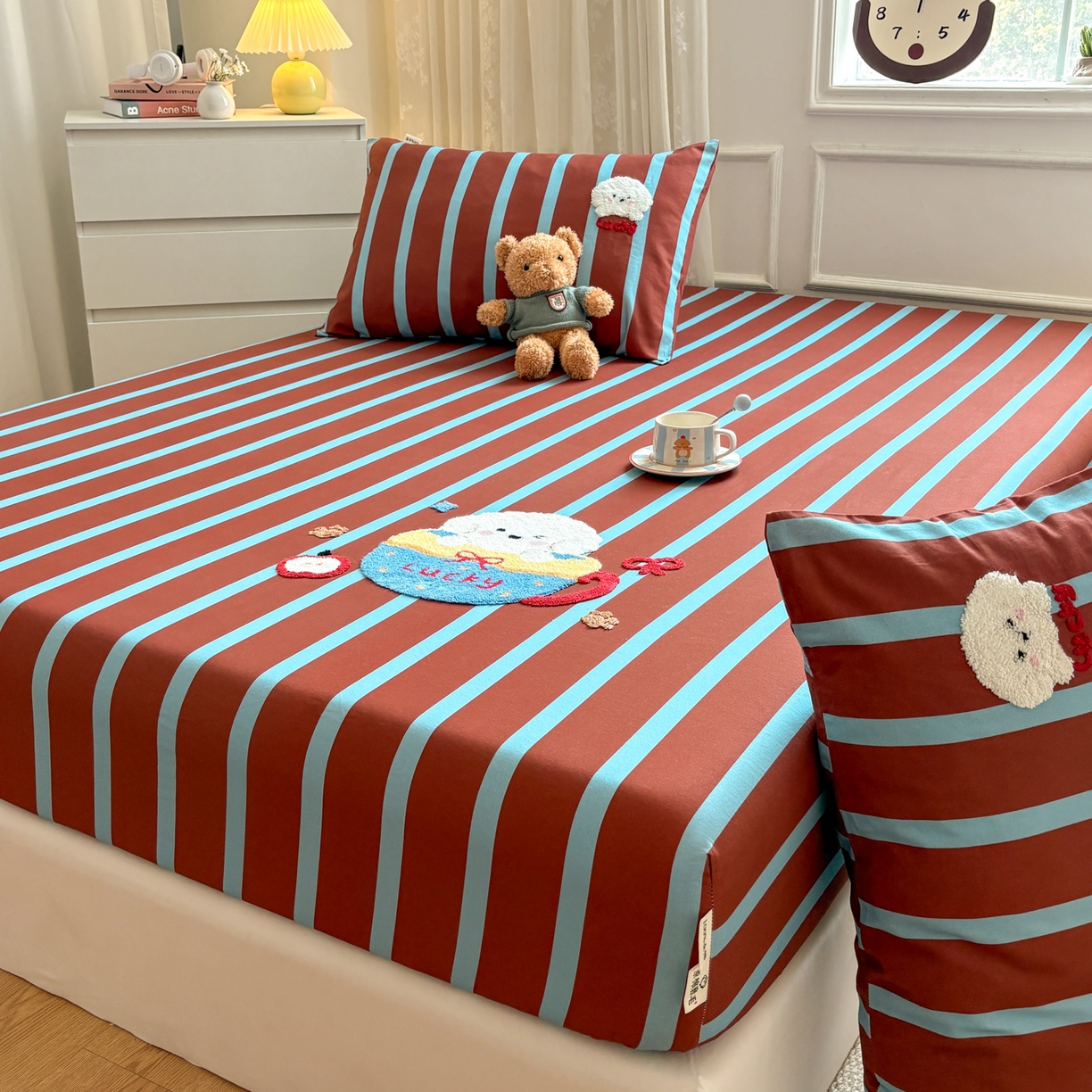 91家纺网 家纺一手货源 找家纺 居眠 2026新款全棉磨毛毛巾绣床笠 勒夫-床笠