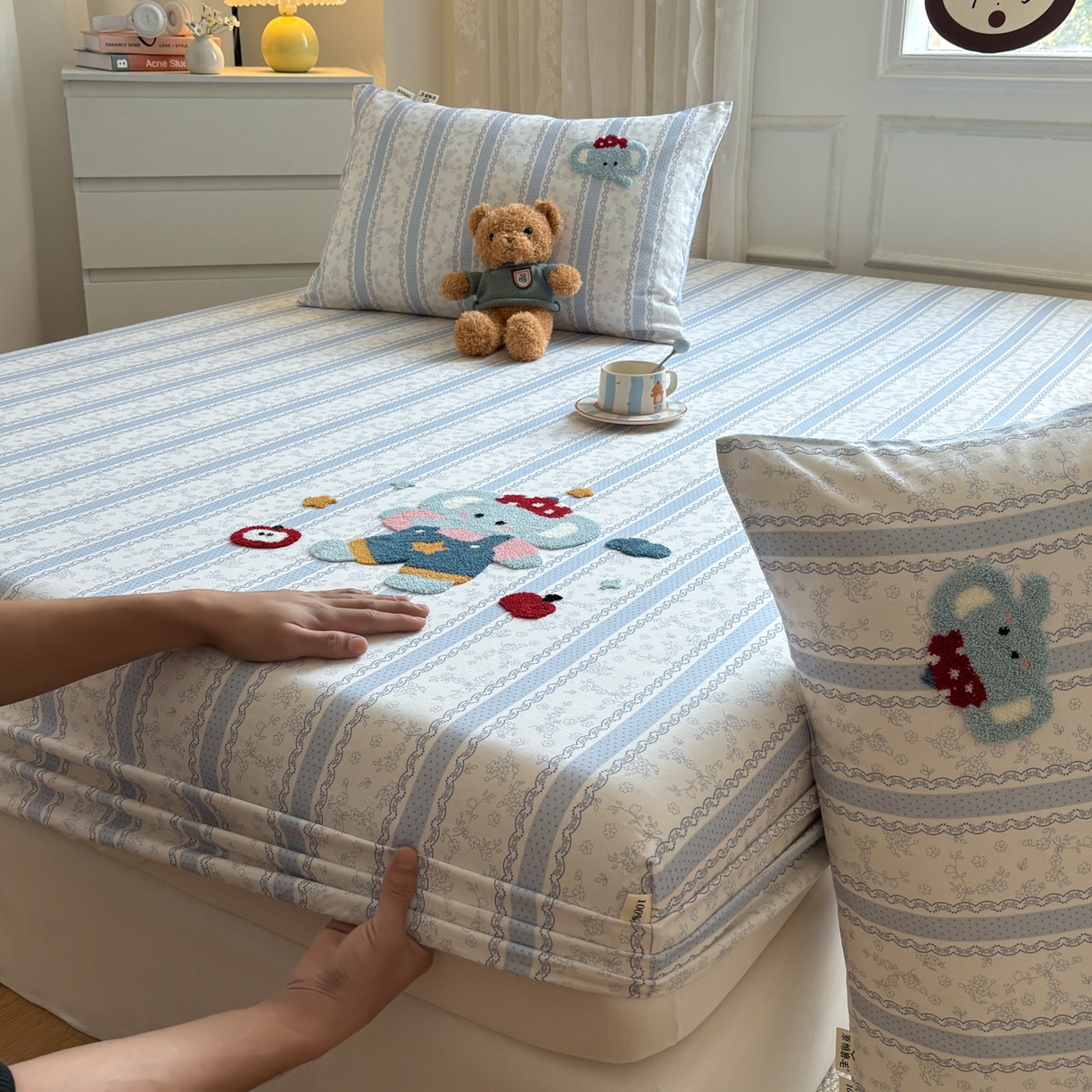 91家纺网 家纺一手货源 找家纺 居眠 2026新款全棉磨毛毛巾绣床笠 海棠花小象-床笠