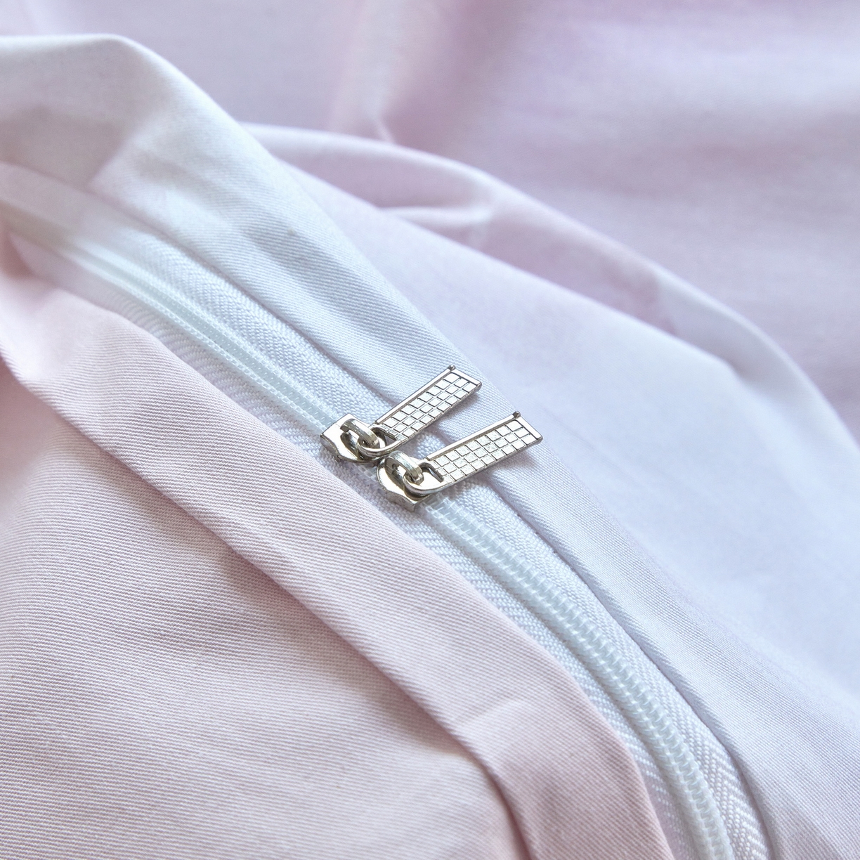 91家纺网 家纺一手货源 找家纺 启航家居 2026新款全棉铂金棉数码印花四件套 诗柔粉