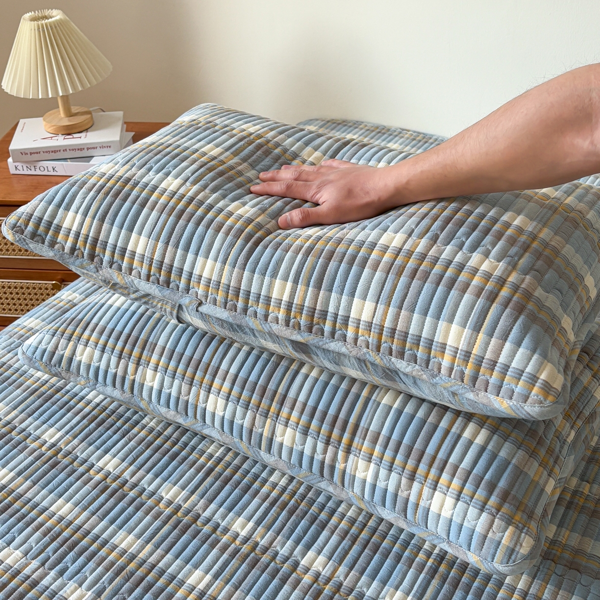 91家纺网 家纺一手货源 找家纺 （总）居眠 2026新款全棉色织水洗棉格子夹棉棉花枕套