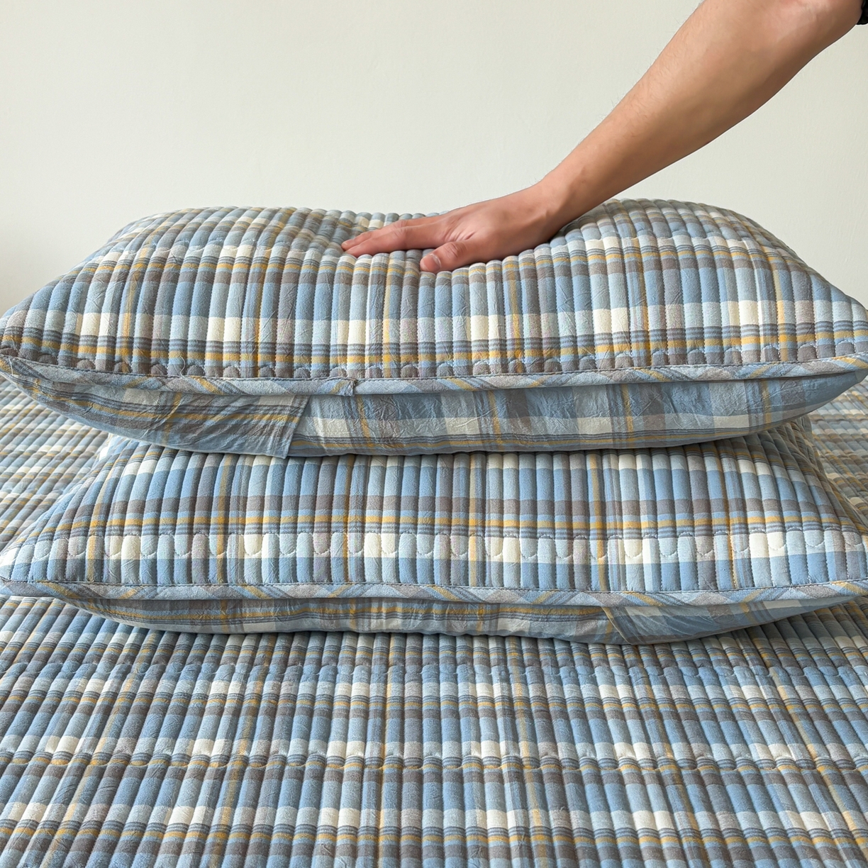 91家纺网 家纺一手货源 找家纺 居眠 2026新款全棉色织水洗棉格子夹棉棉花枕套 夹棉款-简兮兰