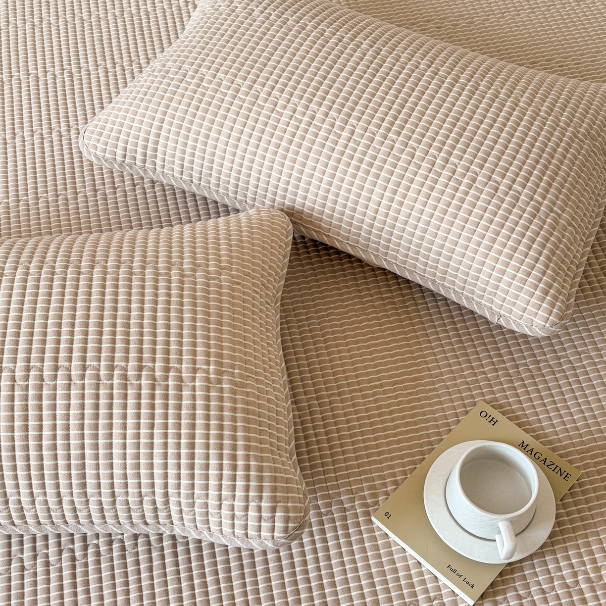 91家纺网 家纺一手货源 找家纺 居眠 2026新款全棉色织水洗棉格子夹棉棉花枕套 夹棉款-米细条