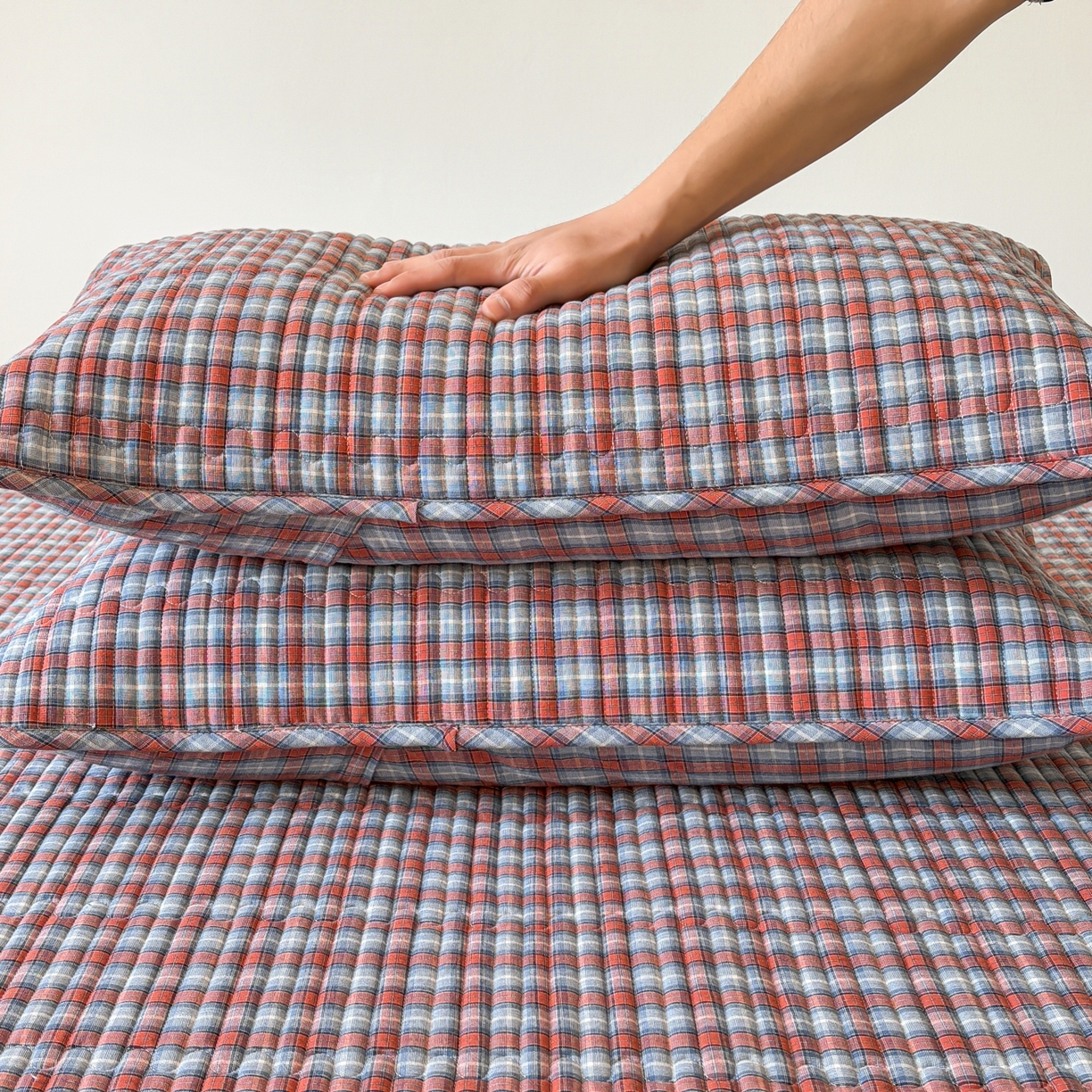 91家纺网 家纺一手货源 找家纺 居眠 2026新款全棉色织水洗棉格子夹棉棉花枕套 夹棉款-瑞土兰