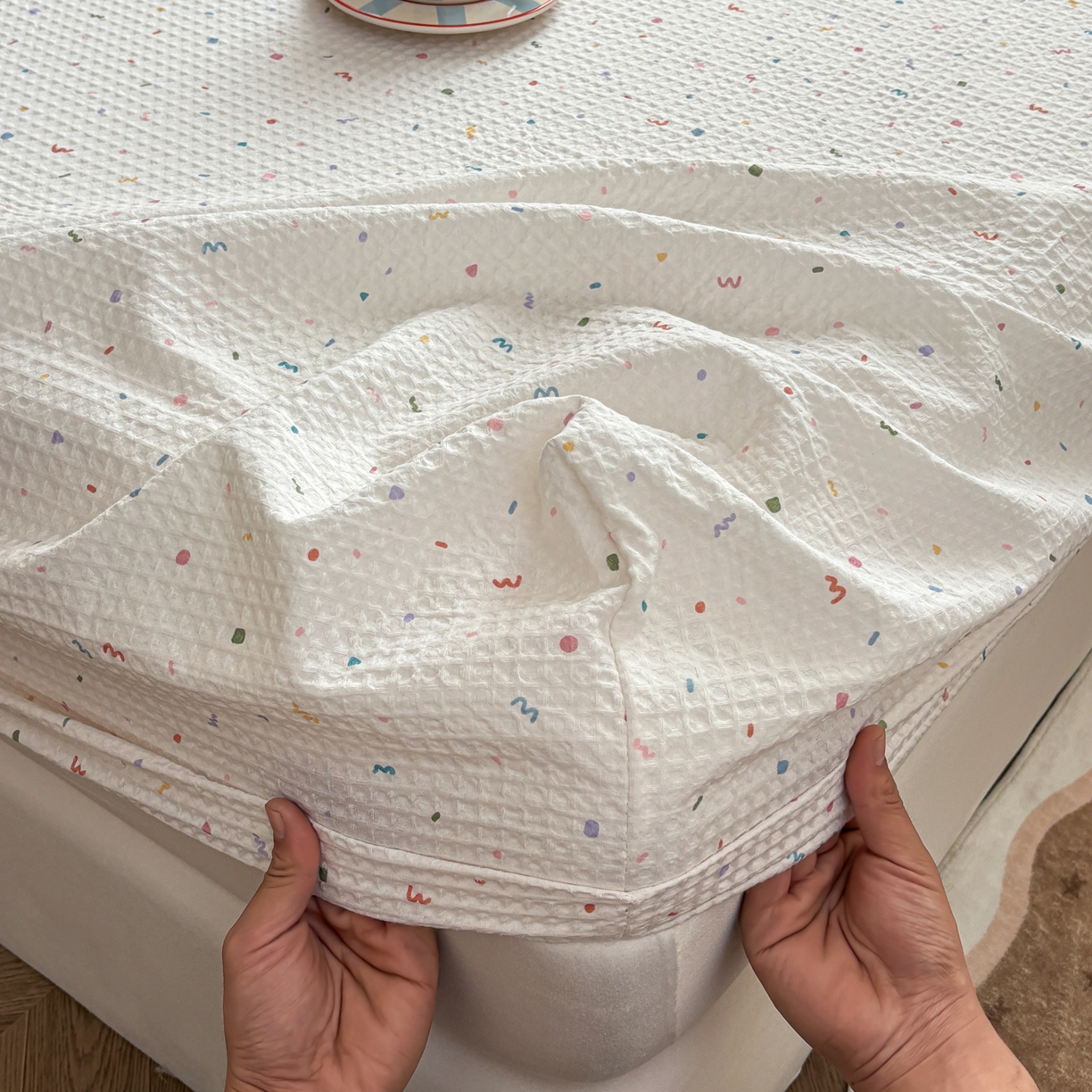 91家纺网 家纺一手货源 找家纺 居眠 2026新款全棉印花华夫格床笠 彩带条