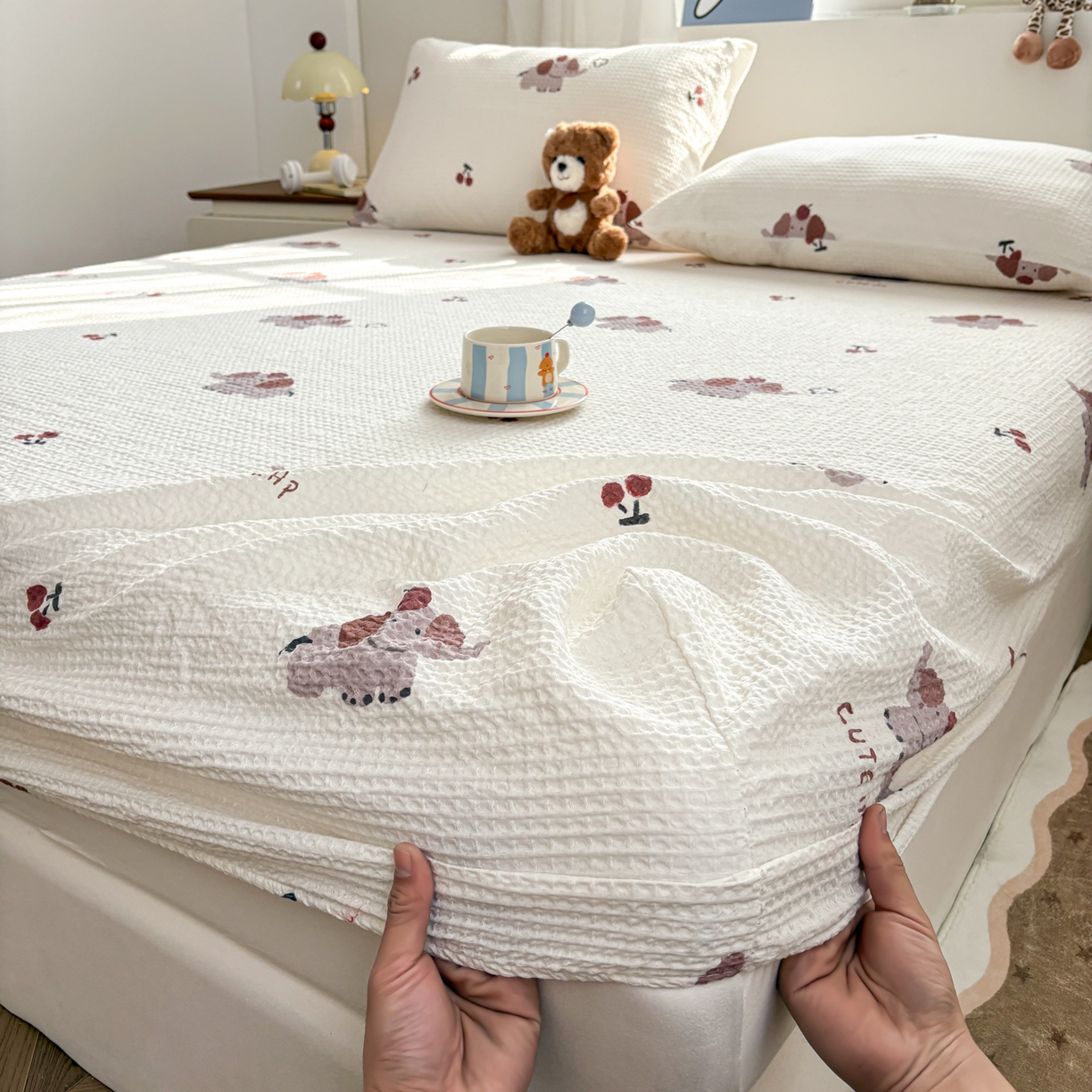 91家纺网 家纺一手货源 找家纺 居眠 2026新款全棉印花华夫格床笠 樱桃小象