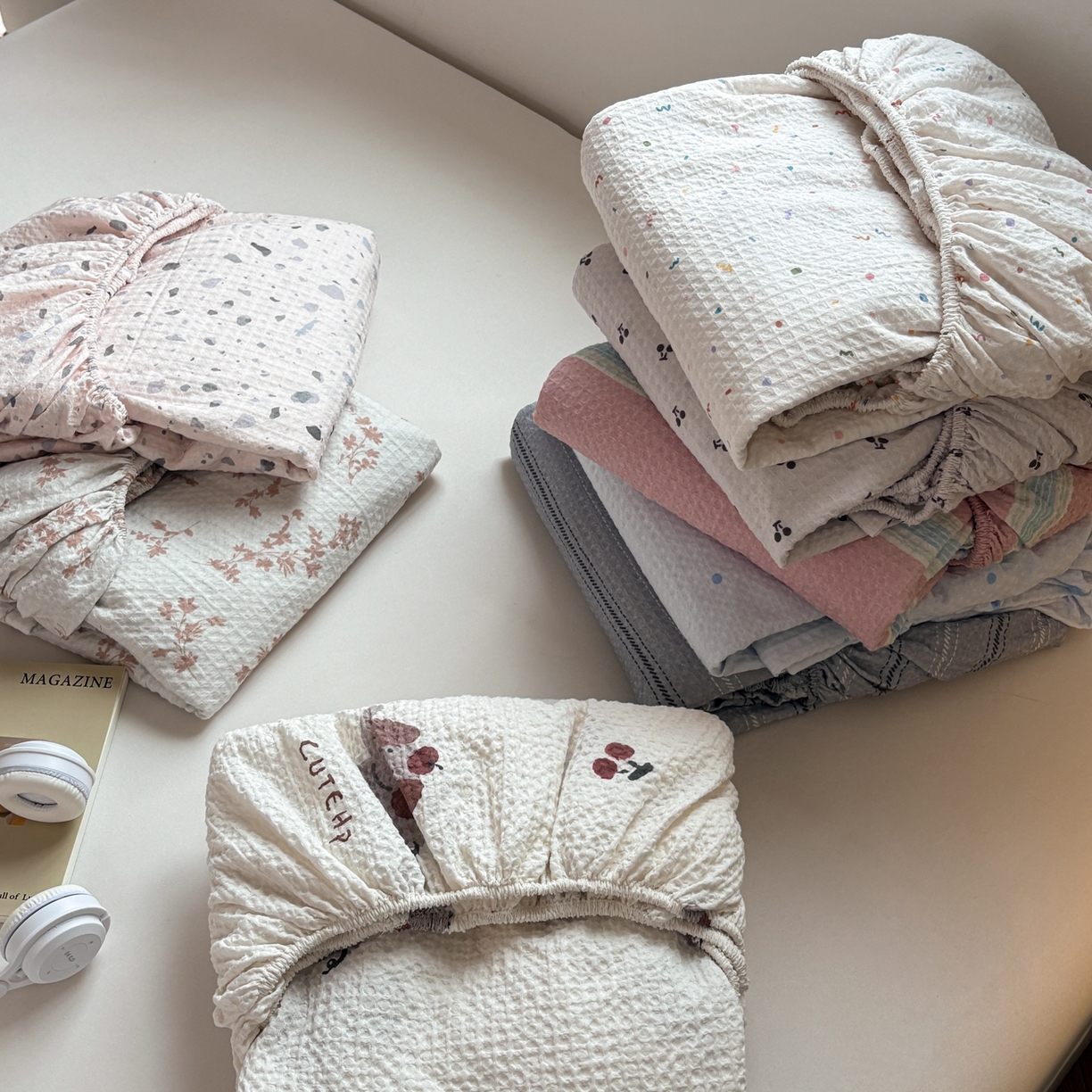 91家纺网 家纺一手货源 找家纺 居眠 2026新款全棉印花华夫格床笠 组合叠拍图