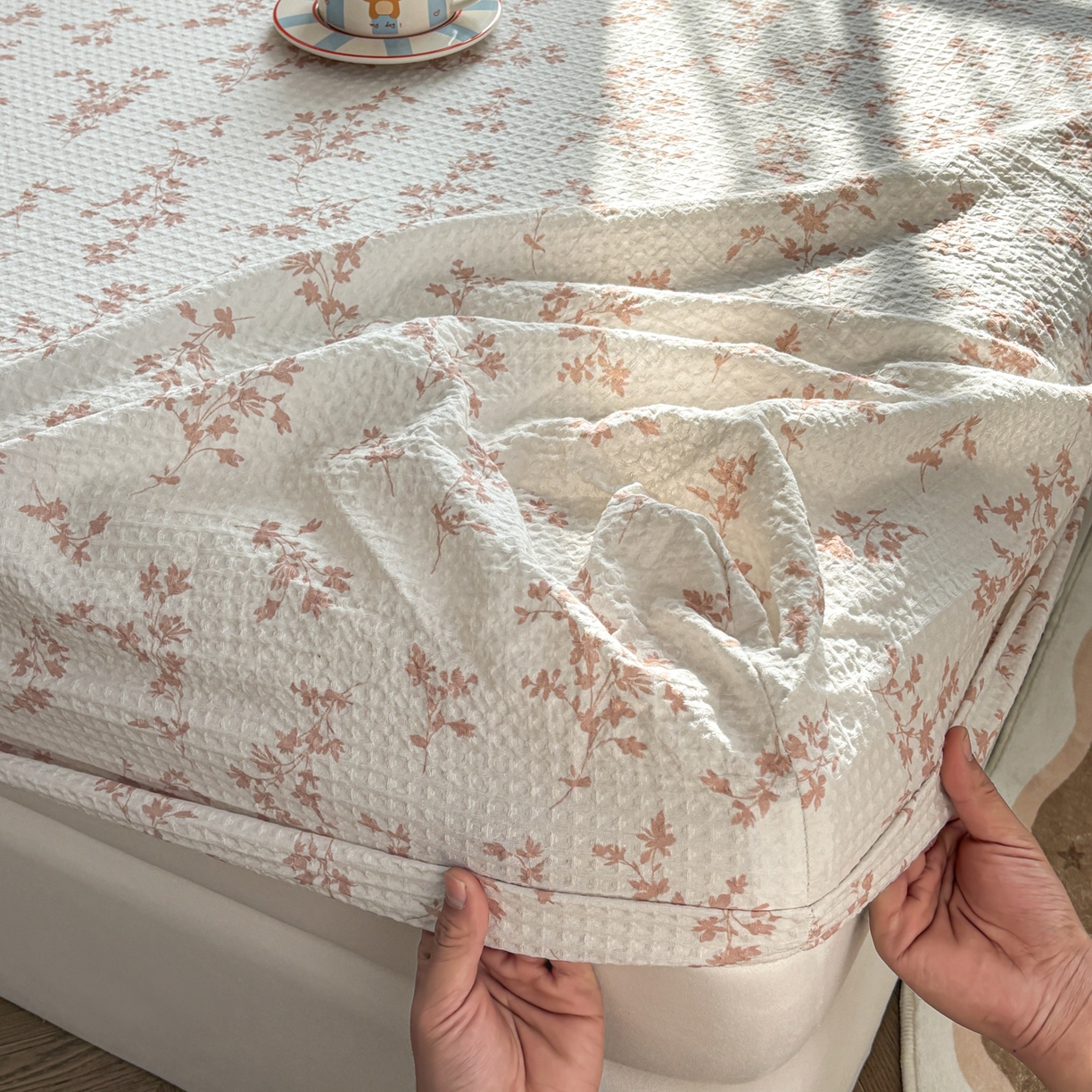 91家纺网 家纺一手货源 找家纺 居眠 2026新款全棉印花华夫格床笠 花眠