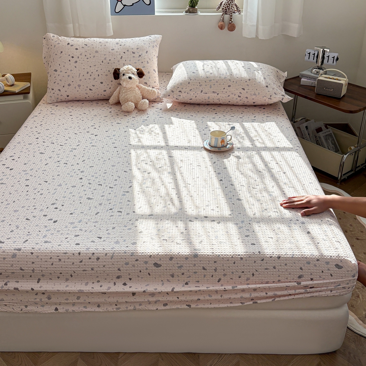 91家纺网 家纺一手货源 找家纺 居眠 2026新款全棉印花华夫格床笠 小斑点