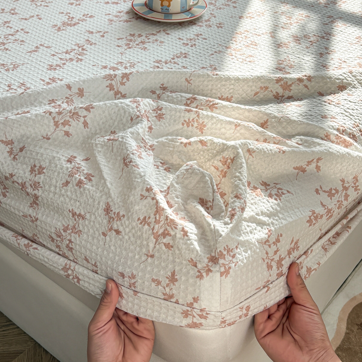 91家纺网 家纺一手货源 找家纺 居眠 2026新款全棉印花华夫格床笠 花眠