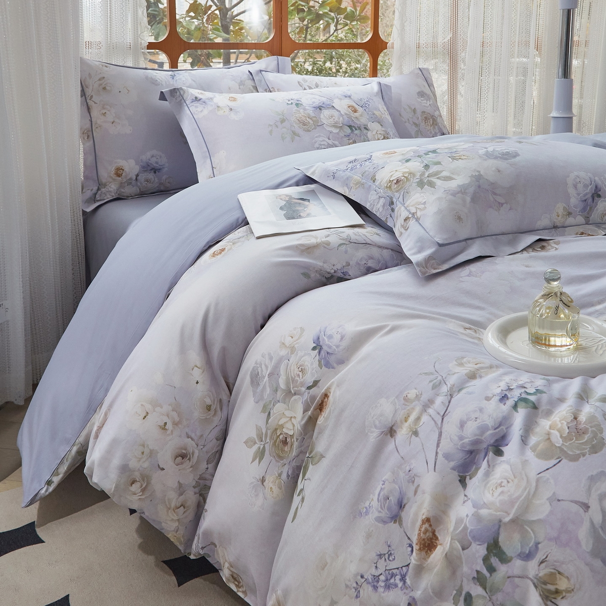 91家纺网 家纺一手货源 找家纺 启航家居 2026新款全棉铂金棉数码印花四件套 疏影微香灰