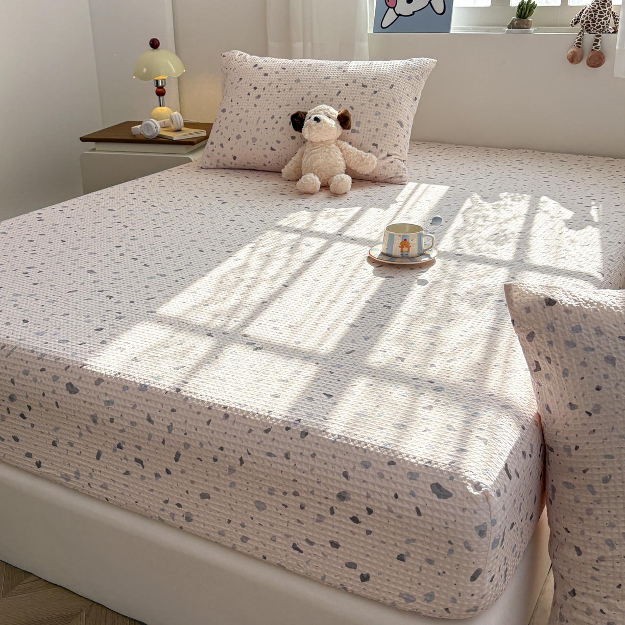 91家纺网 家纺一手货源 找家纺 居眠 2026新款全棉印花华夫格床笠 小斑点