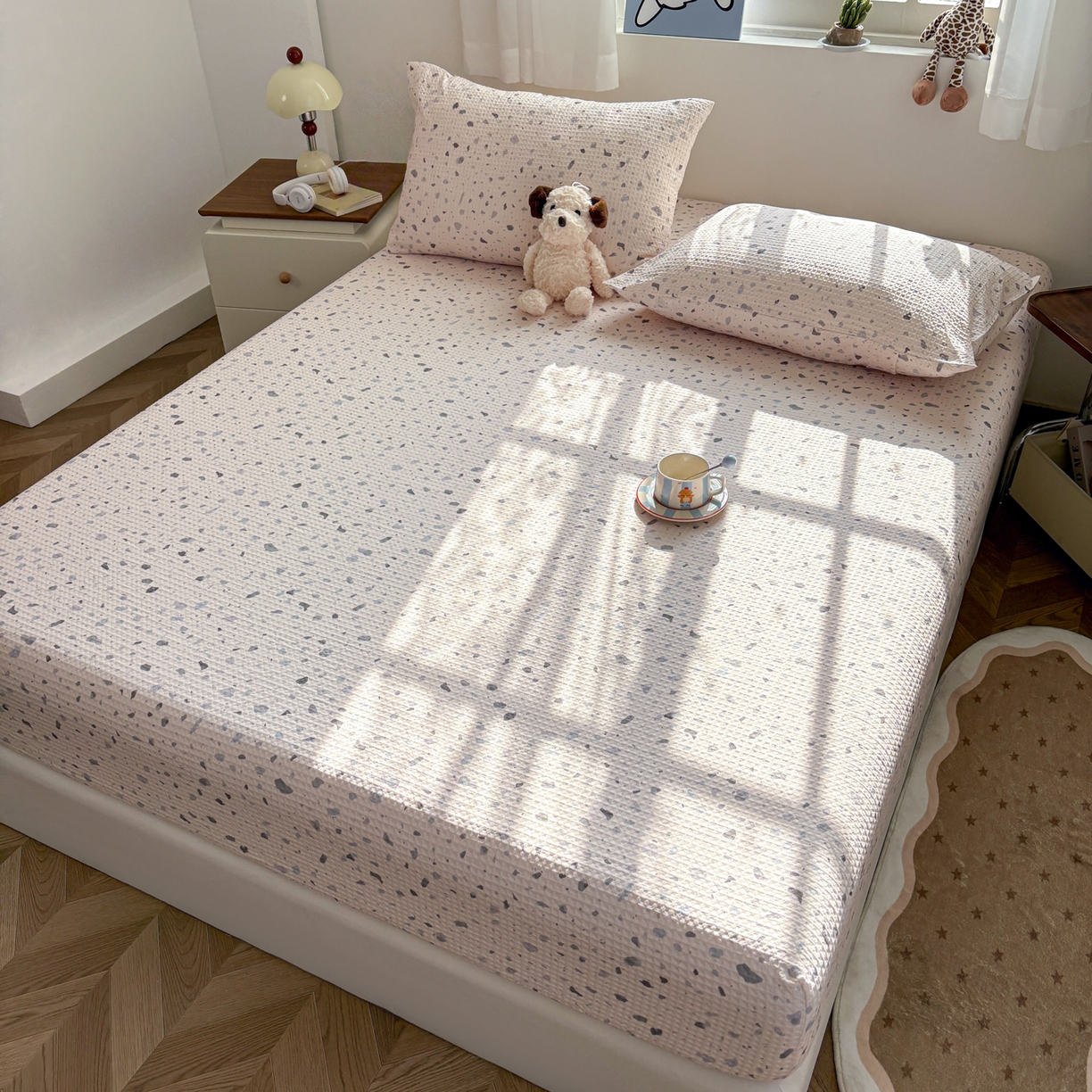 91家纺网 家纺一手货源 找家纺 居眠 2026新款全棉印花华夫格床笠 小斑点