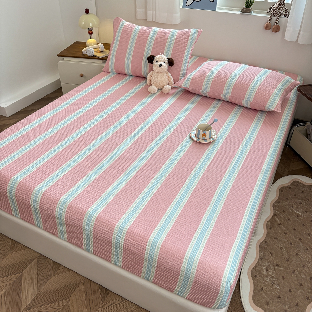 91家纺网 家纺一手货源 找家纺 居眠 2026新款全棉印花华夫格床笠 条纹粉