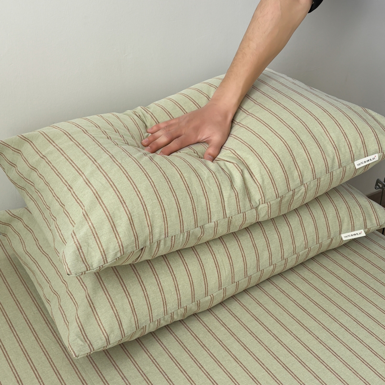 91家纺网 家纺一手货源 找家纺 居眠 2026新款单层色织水洗格子全棉枕套 单层款-摩登绿卡条