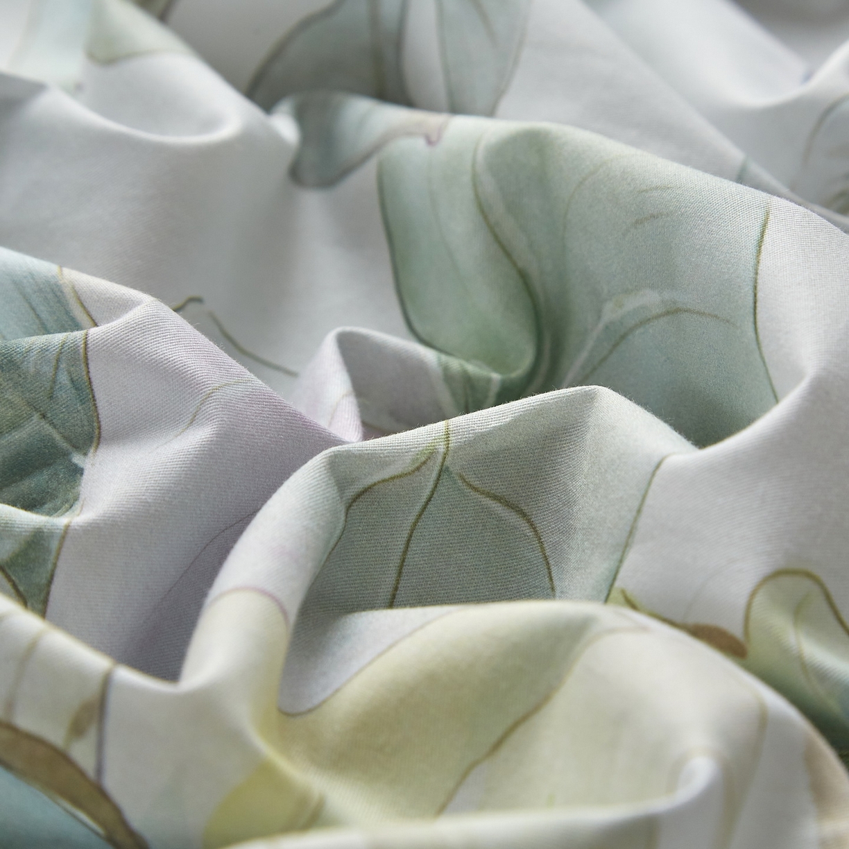 91家纺网 家纺一手货源 找家纺 启航家居 2026新款全棉铂金棉数码印花四件套 桐叶之信绿