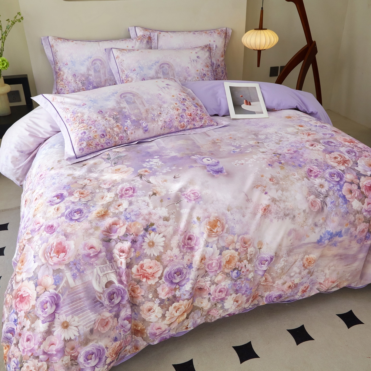 91家纺网 家纺一手货源 找家纺 启航家居 2026新款全棉铂金棉数码印花四件套 童话乐园紫