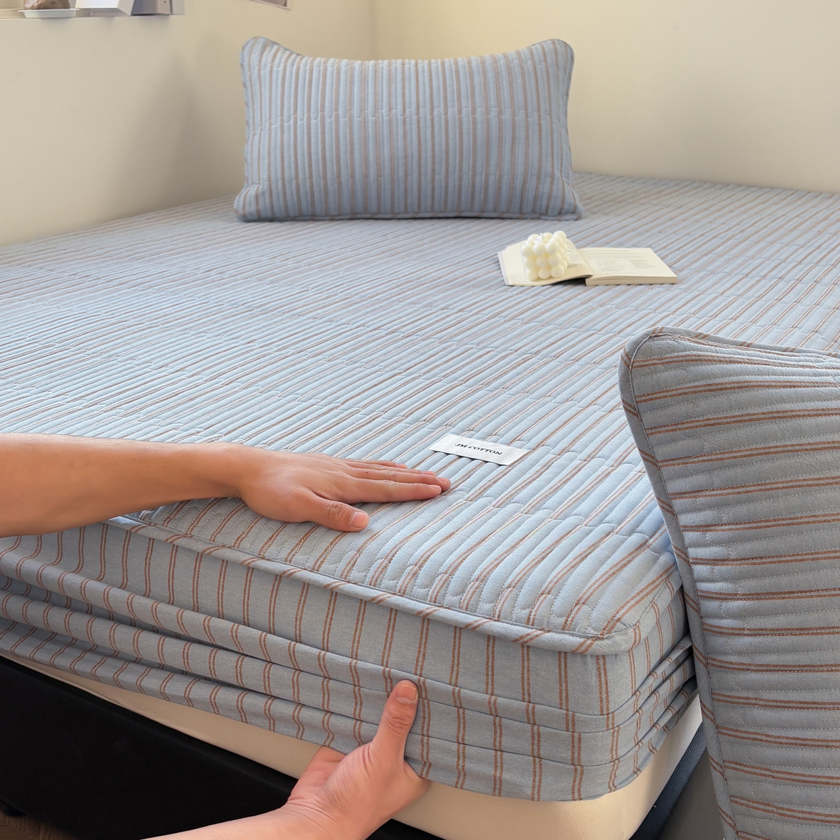 91家纺网 家纺一手货源 找家纺 （总）居眠 2026新款全棉色织水洗棉格子夹棉棉花床笠