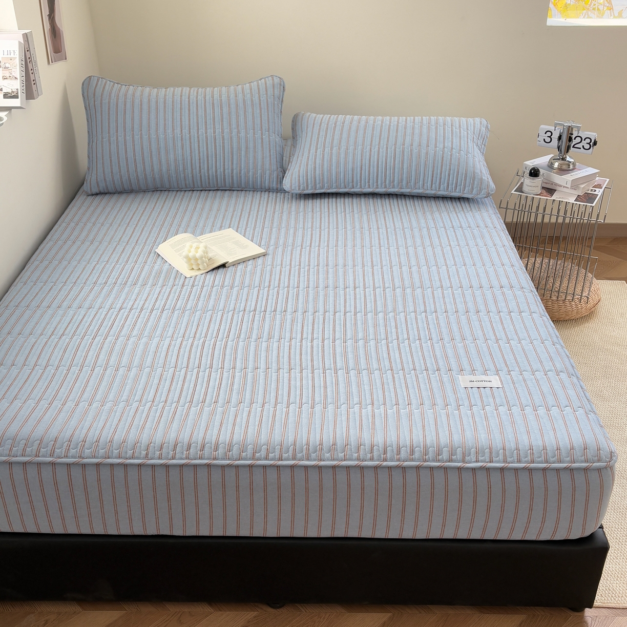 91家纺网 家纺一手货源 找家纺 （总）居眠 2026新款全棉色织水洗棉格子夹棉棉花床笠