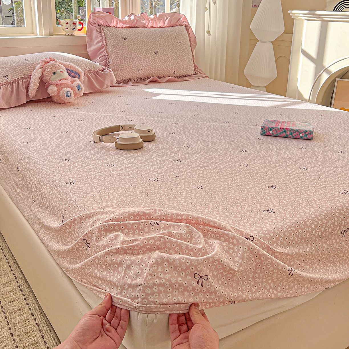 91家纺网 家纺一手货源 找家纺 富米莱（原臻工厂） 2026新款古法水洗仿棉床笠席梦思床罩杀床垫防滑罩床套罩床笠三件套 小花粉