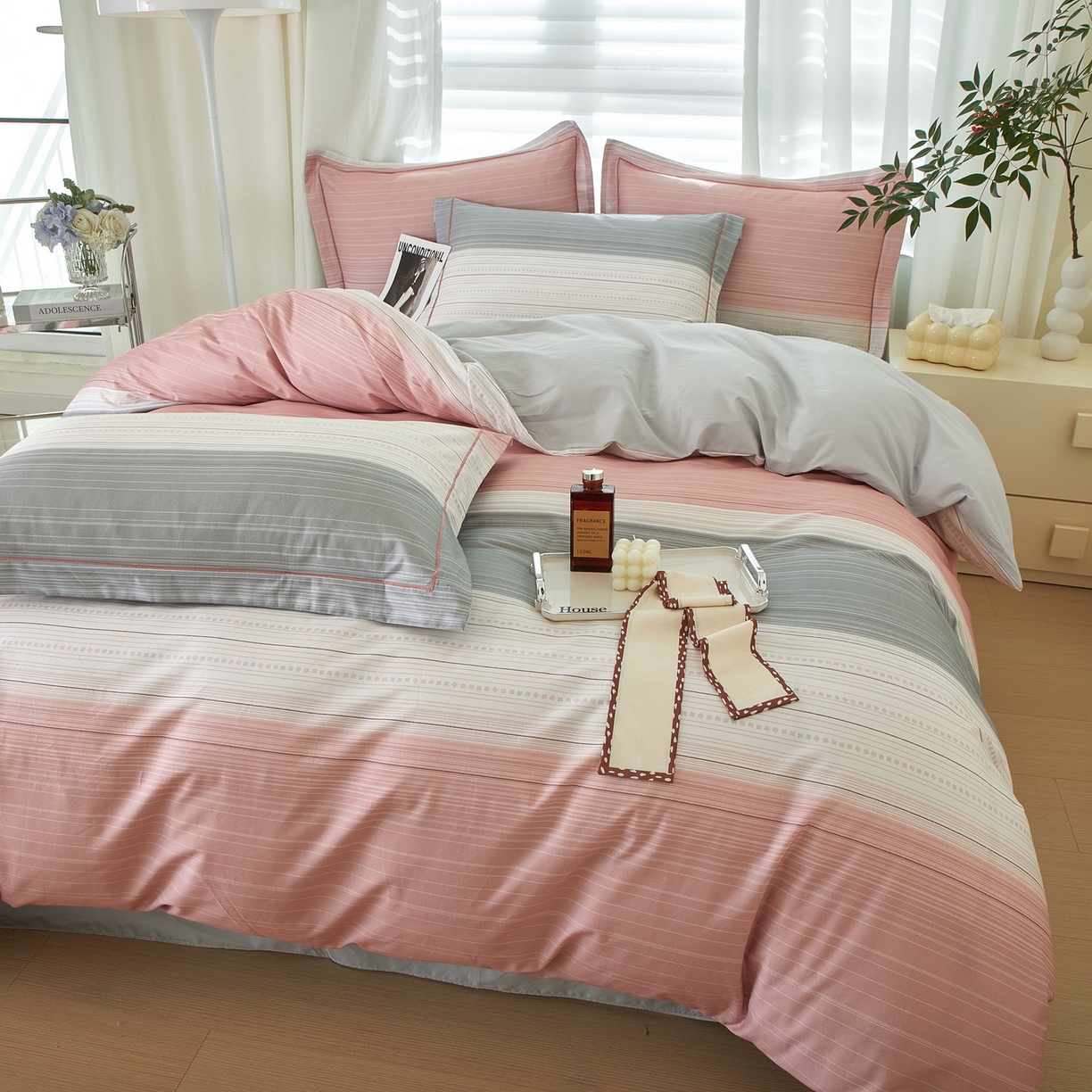 91家纺网 家纺一手货源 找家纺 启航家居 2026新款全棉铂金棉数码印花四件套 写意人生粉