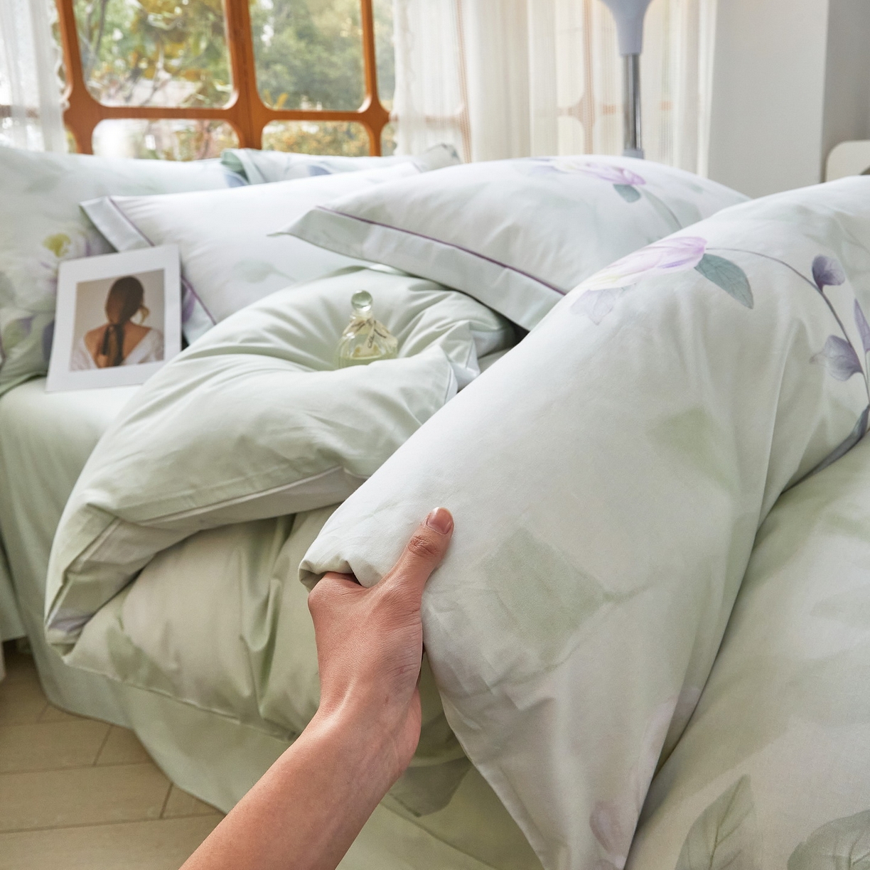 91家纺网 家纺一手货源 找家纺 启航家居 2026新款全棉铂金棉数码印花四件套 秀颜绿