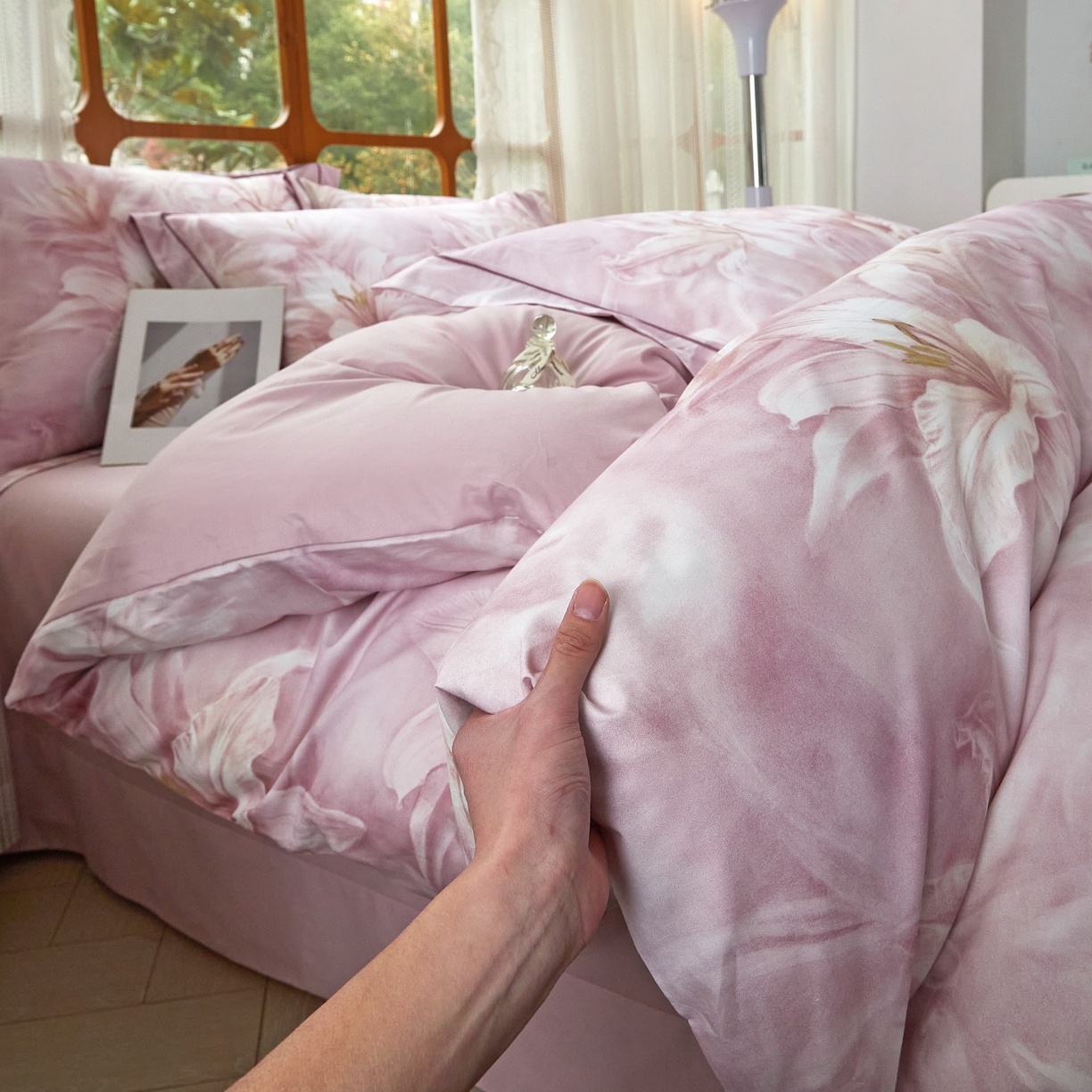 91家纺网 家纺一手货源 找家纺 启航家居 2026新款全棉铂金棉数码印花四件套 雪顶之恋粉