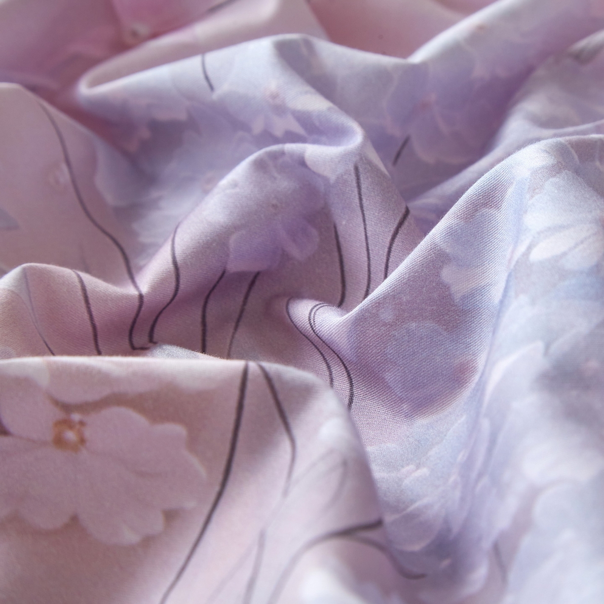 91家纺网 家纺一手货源 找家纺 启航家居 2026新款全棉铂金棉数码印花四件套 月光独白粉