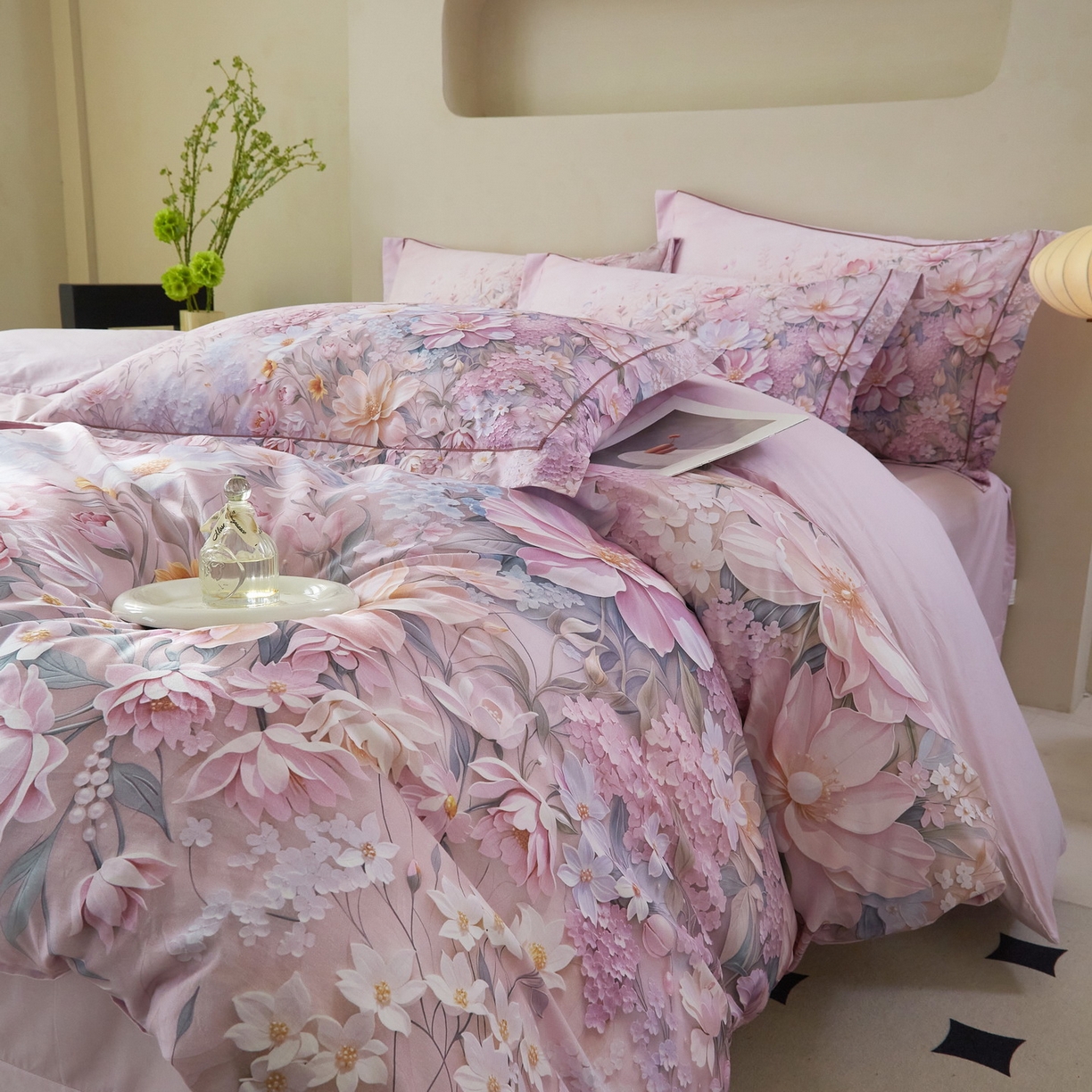 91家纺网 家纺一手货源 找家纺 启航家居 2026新款全棉铂金棉数码印花四件套 月光独白粉