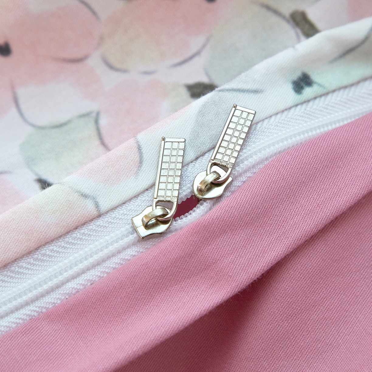 91家纺网 家纺一手货源 找家纺 启航家居 2026新款全棉铂金棉数码印花四件套 云中歌紫