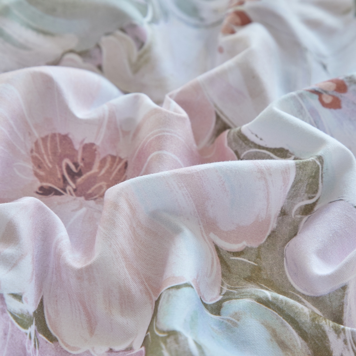 91家纺网 家纺一手货源 找家纺 启航家居 2026新款全棉铂金棉数码印花四件套 绽放序曲粉