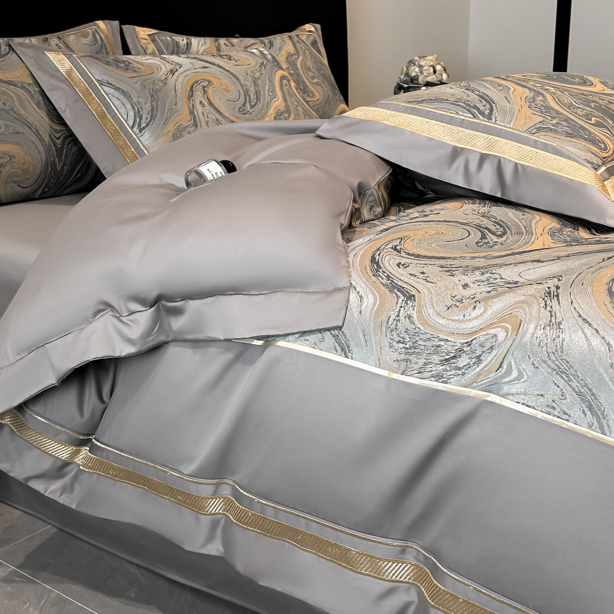 91家纺网 家纺一手货源 找家纺 博纳家纺 2026春夏新款全棉纯棉高精密色织提花绣花四件套-炫彩年华 炫彩年华-绅士灰