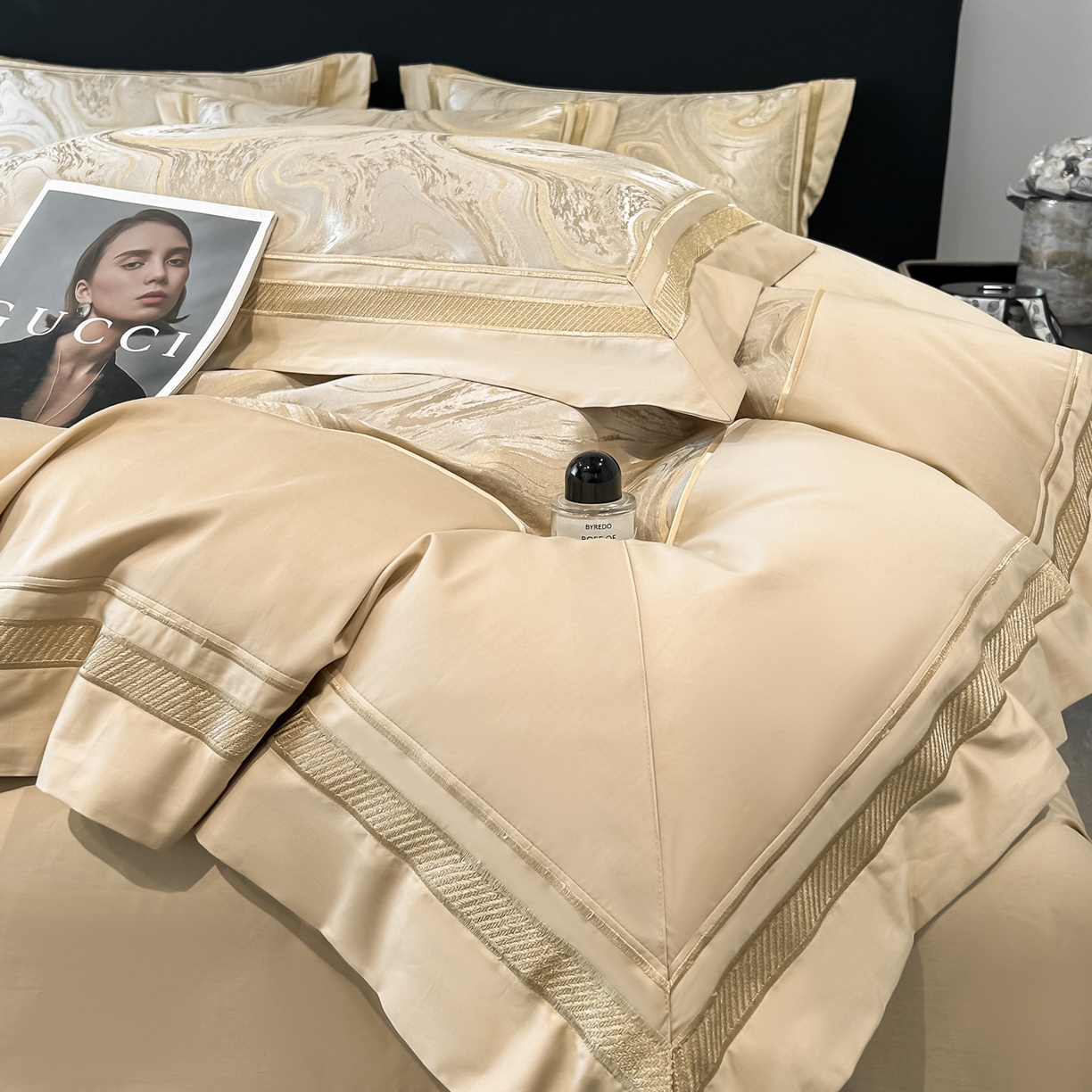 91家纺网 家纺一手货源 找家纺 博纳家纺 2026春夏新款全棉纯棉高精密色织提花绣花四件套-炫彩年华 炫彩年华-香槟