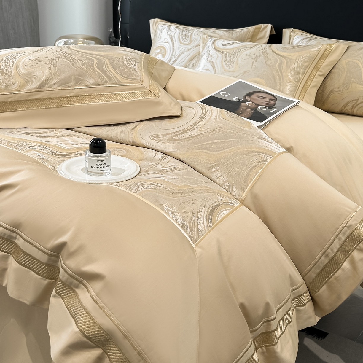 91家纺网 家纺一手货源 找家纺 博纳家纺 2026春夏新款全棉纯棉高精密色织提花绣花四件套-炫彩年华 炫彩年华-香槟