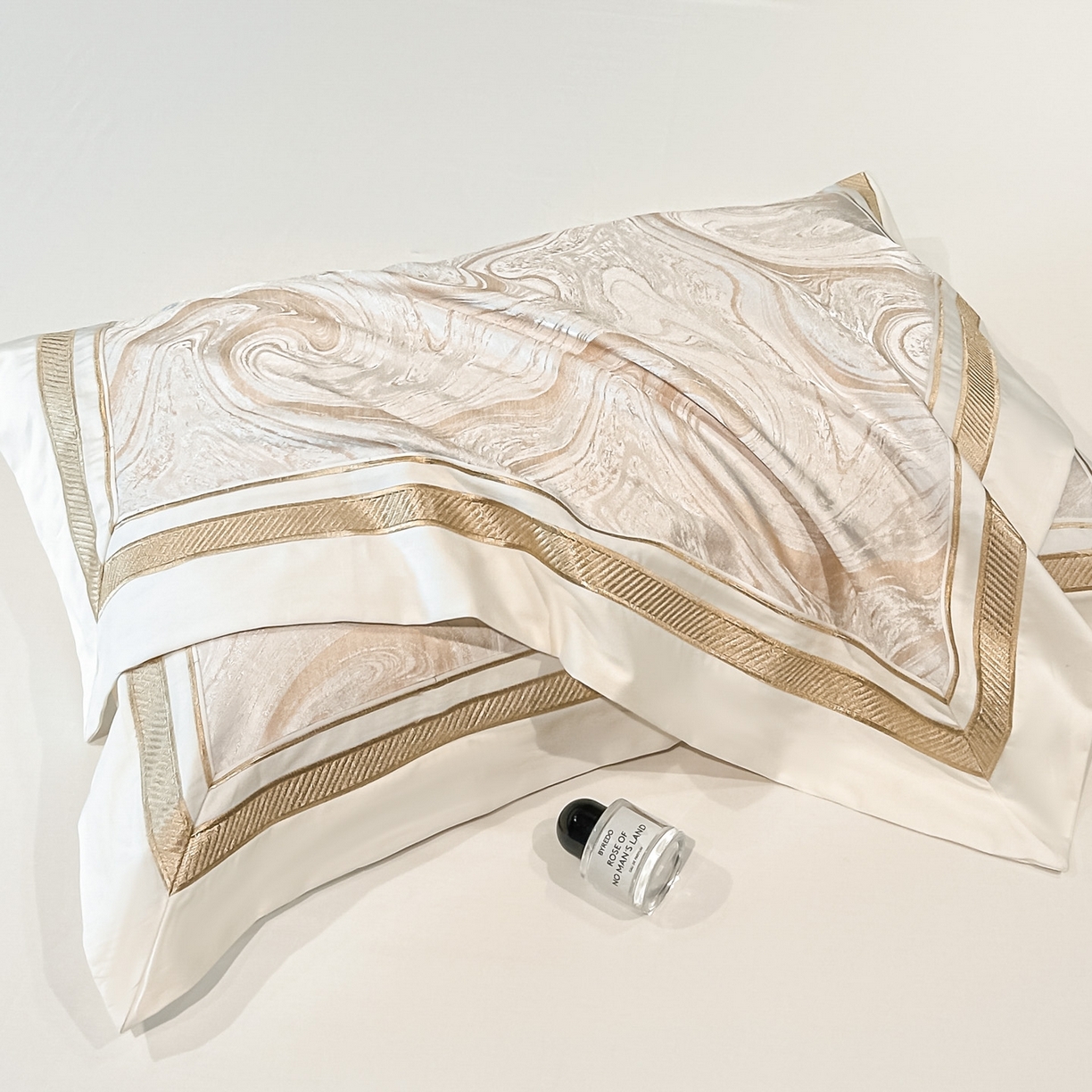 91家纺网 家纺一手货源 找家纺 博纳家纺 2026春夏新款全棉纯棉高精密色织提花绣花四件套-炫彩年华 炫彩年华-象牙白