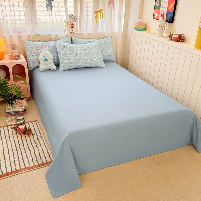 91家纺网 家纺一手货源 找家纺 卢赛尔 2026新款古法水洗仿棉云感棉学生三件套四件套 雏菊蓝