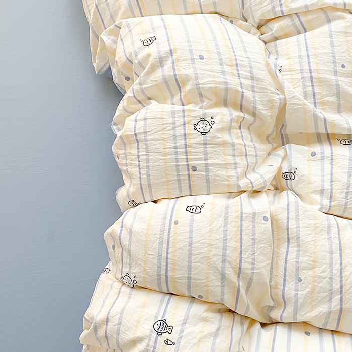 91家纺网 家纺一手货源 找家纺 卢赛尔 2026新款古法水洗仿棉云感棉学生三件套四件套 幻想鱼