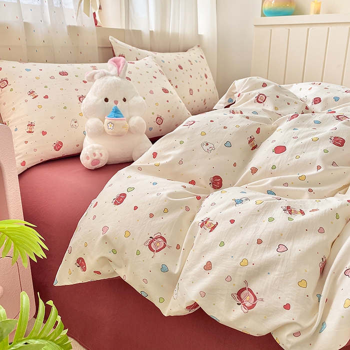 91家纺网 家纺一手货源 找家纺 卢赛尔 2026新款古法水洗仿棉云感棉学生三件套四件套 苹果派