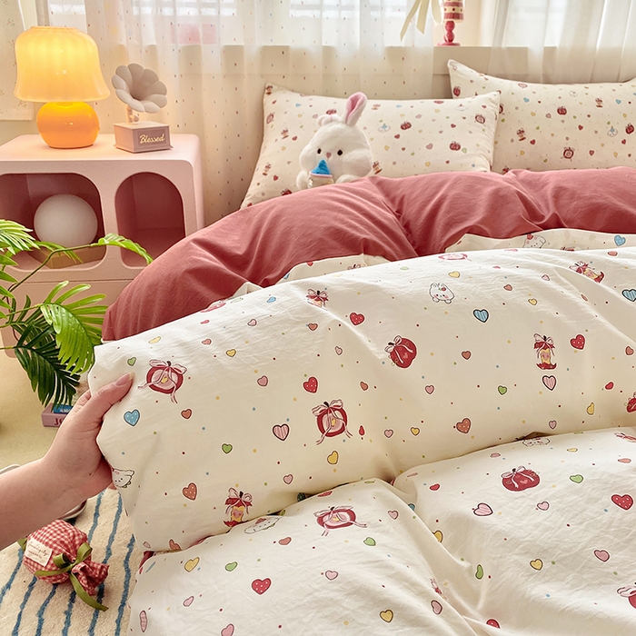 91家纺网 家纺一手货源 找家纺 卢赛尔 2026新款古法水洗仿棉云感棉学生三件套四件套 苹果派