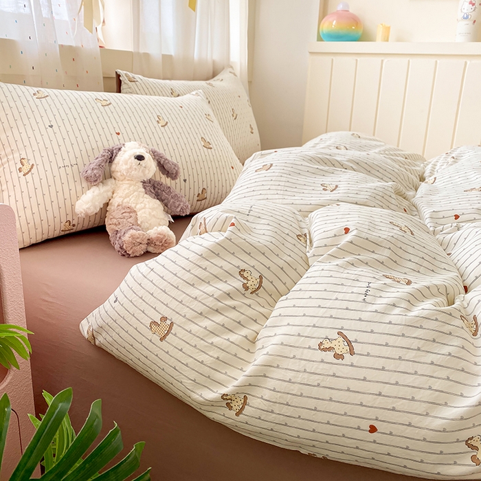 91家纺网 家纺一手货源 找家纺 卢赛尔 2026新款古法水洗仿棉云感棉学生三件套四件套 小木马