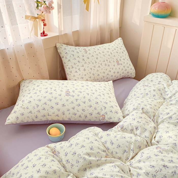 91家纺网 家纺一手货源 找家纺 卢赛尔 2026新款古法水洗仿棉云感棉学生三件套四件套 海盐小花