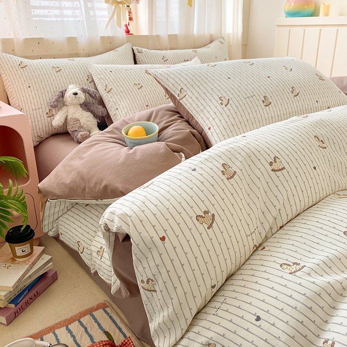 卢赛尔 2026新款古法水洗仿棉云感棉学生三件套四件套 小木马