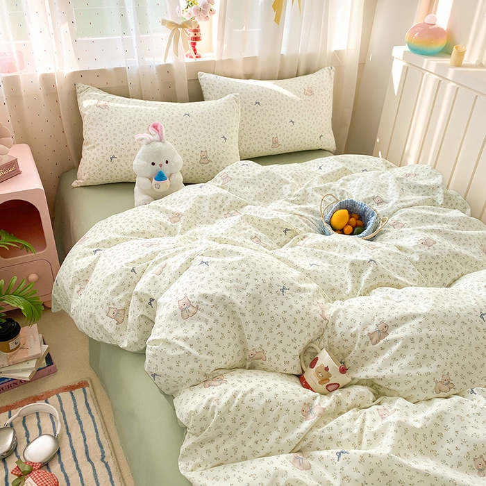 91家纺网 家纺一手货源 找家纺 卢赛尔 2026新款古法水洗仿棉云感棉学生三件套四件套 田园汪