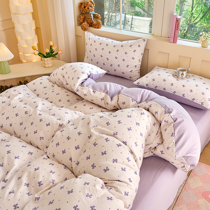 91家纺网 家纺一手货源 找家纺 卢赛尔 2026新款古法水洗仿棉云感棉学生三件套四件套 蝴蝶结紫