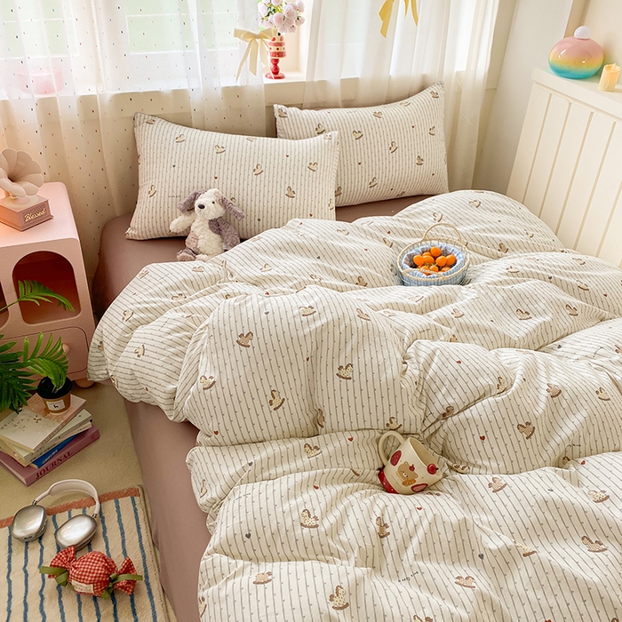 91家纺网 家纺一手货源 找家纺 卢赛尔 2026新款古法水洗仿棉云感棉学生三件套四件套 小木马