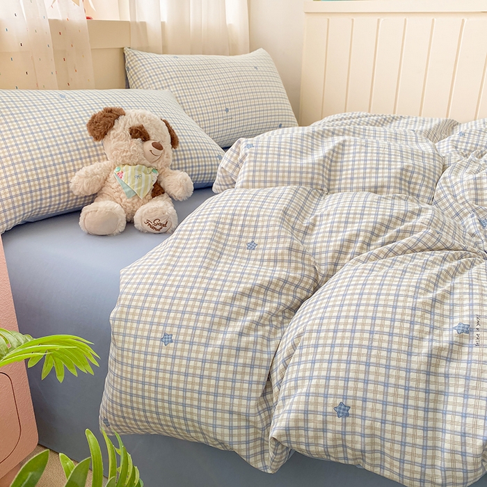 91家纺网 家纺一手货源 找家纺 卢赛尔 2026新款古法水洗仿棉云感棉学生三件套四件套 星星格