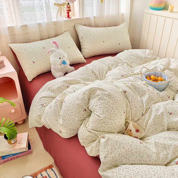 91家纺网 家纺一手货源 找家纺 卢赛尔 2026新款古法水洗仿棉云感棉学生三件套四件套 樱桃园